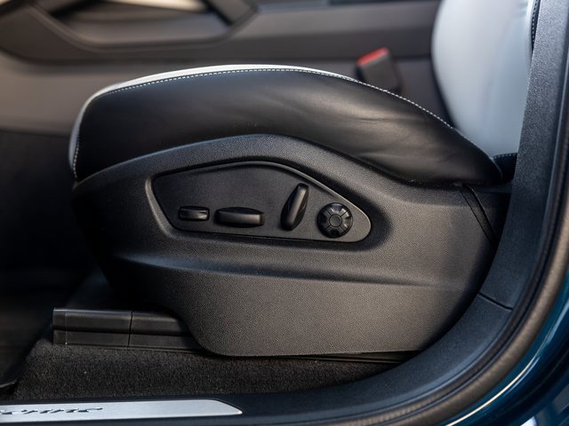 Certified 2025 Porsche Cayenne Coupe image 40