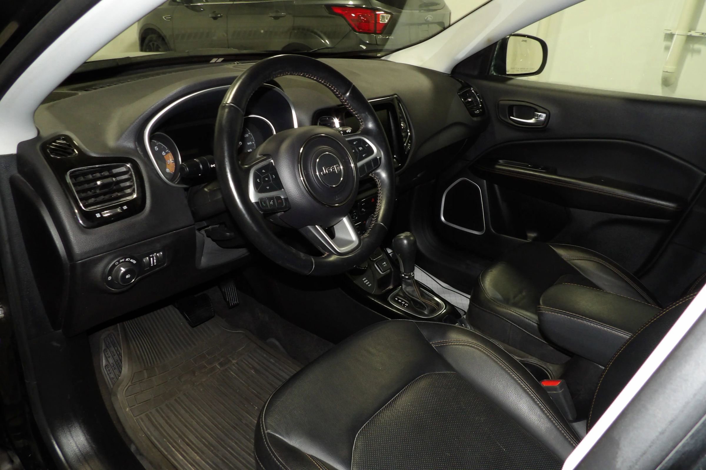 Used 2020 Jeep Compass Limited image 8