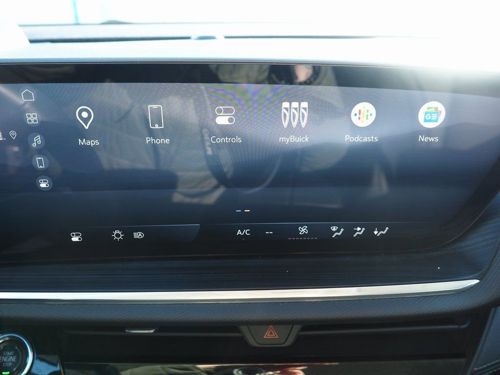 Used 2025 Buick Envision Preferred image 31