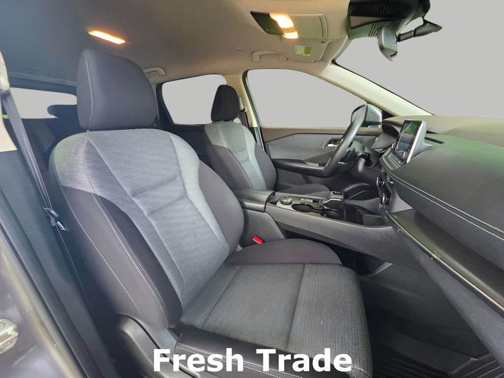Used 2023 Nissan Rogue SV AWD/4WD image 11