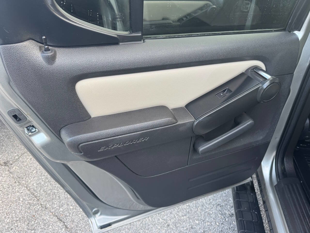 Used 2008 Ford Explorer Sport Trac Limited AWD/4WD image 20