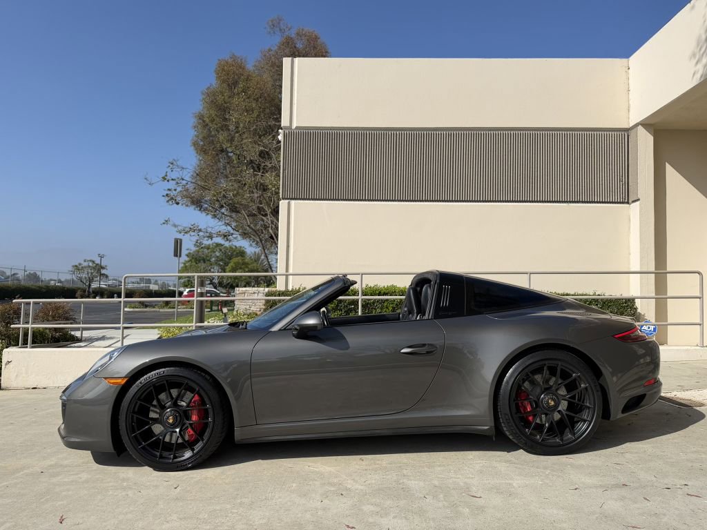Used 2019 Porsche 911 Targa 4S AWD/4WD image 17