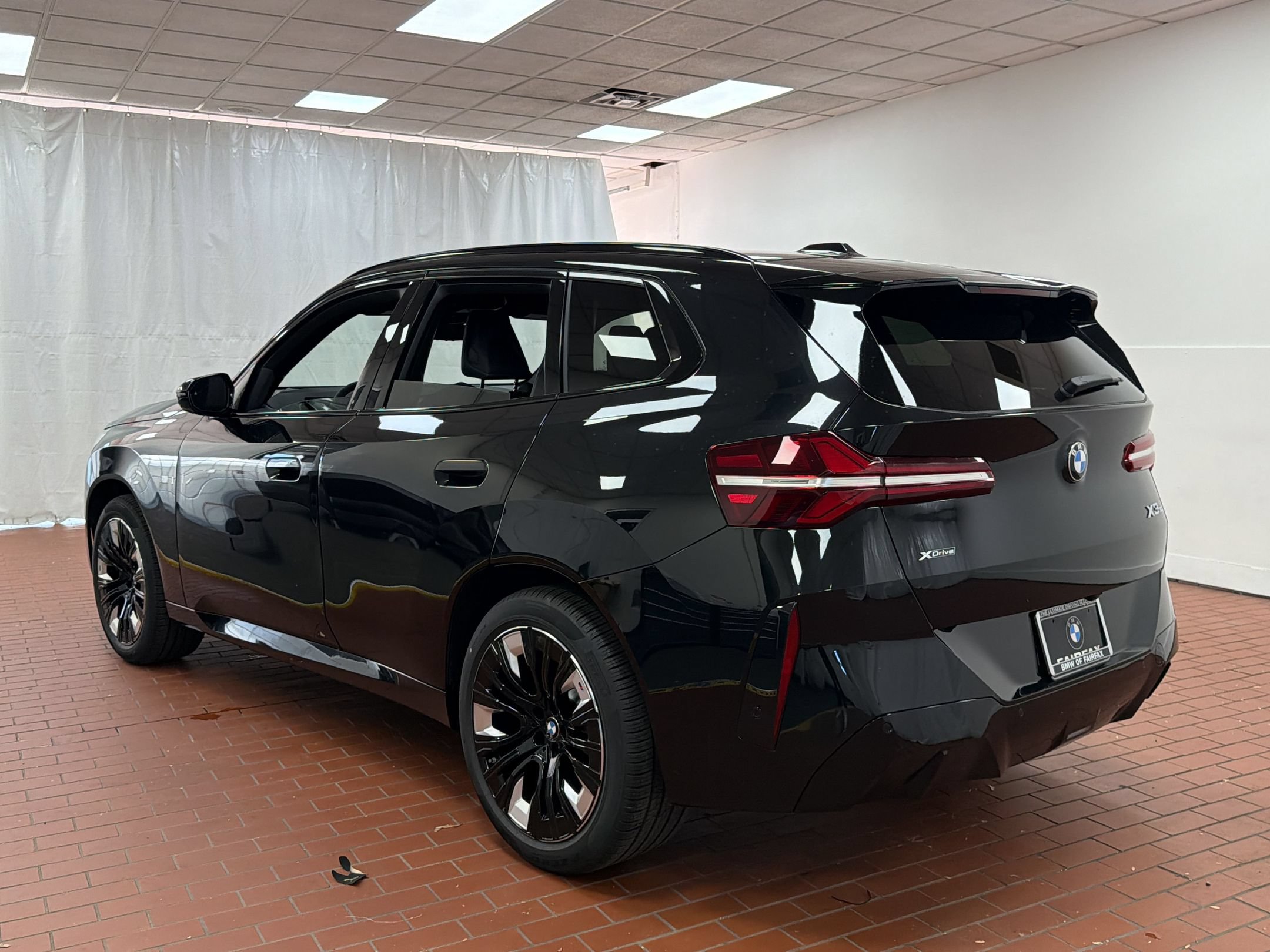 Used 2026 BMW X3 xDrive30i w/ Premium Package AWD/4WD image 3