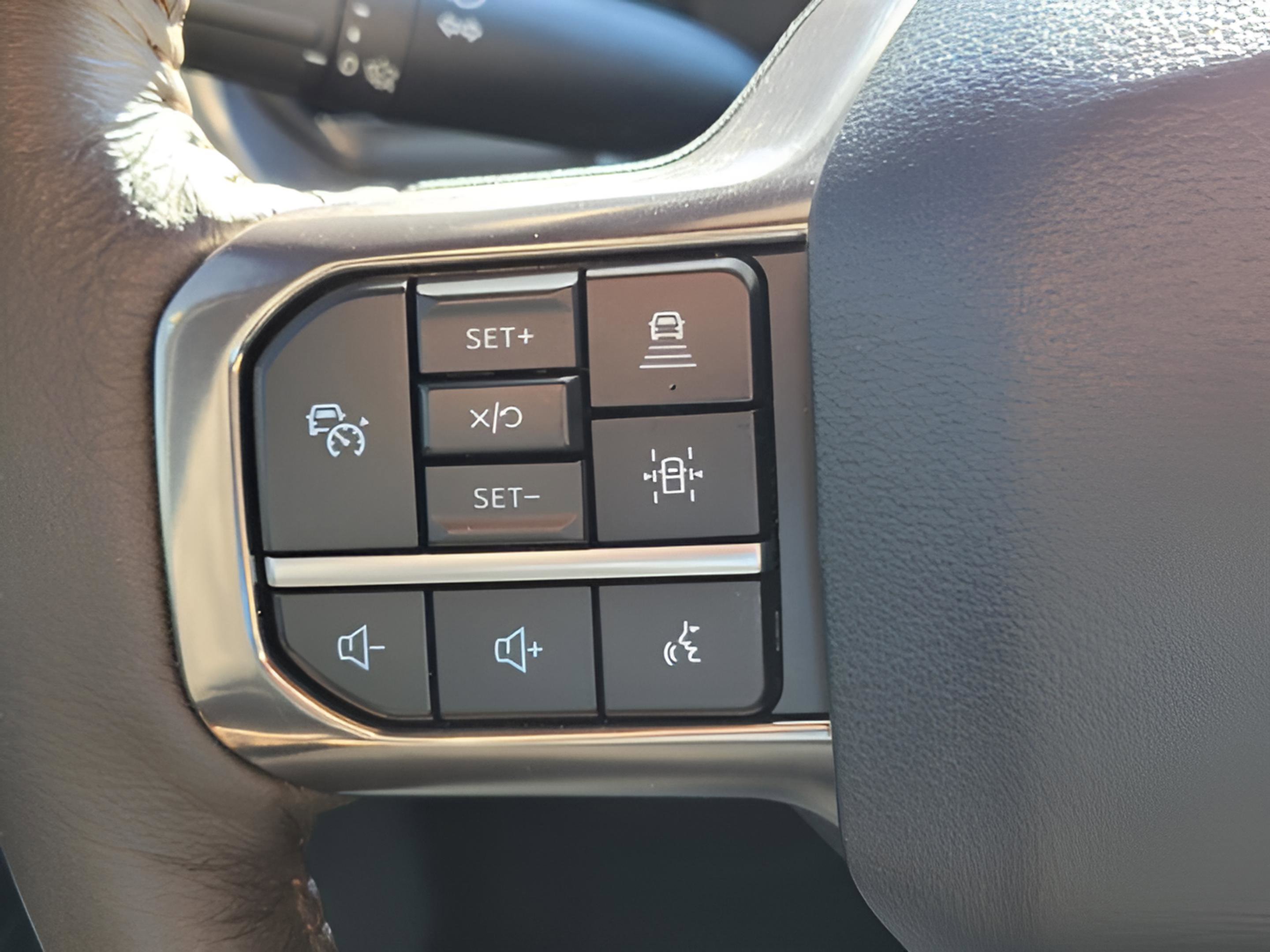 Used 2024 Ford F350 King Ranch image 25