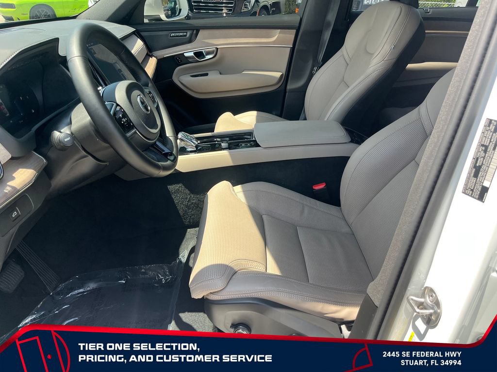 Used 2025 Volvo XC90 B6 Ultra w/ Protection Package Premier AWD/4WD image 9