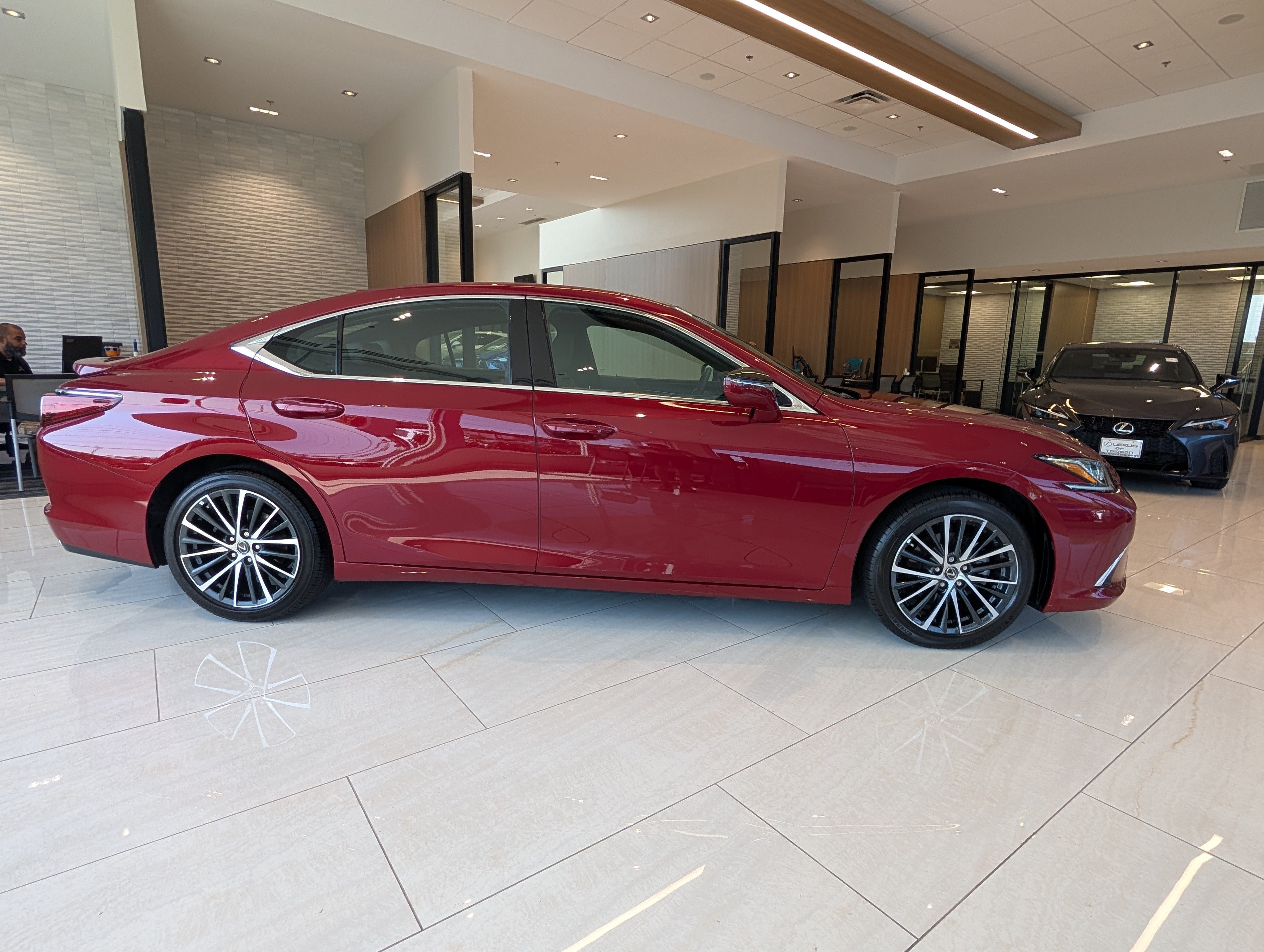 Certified 2025 Lexus ES 350 w/ Premium Package FWD image 2