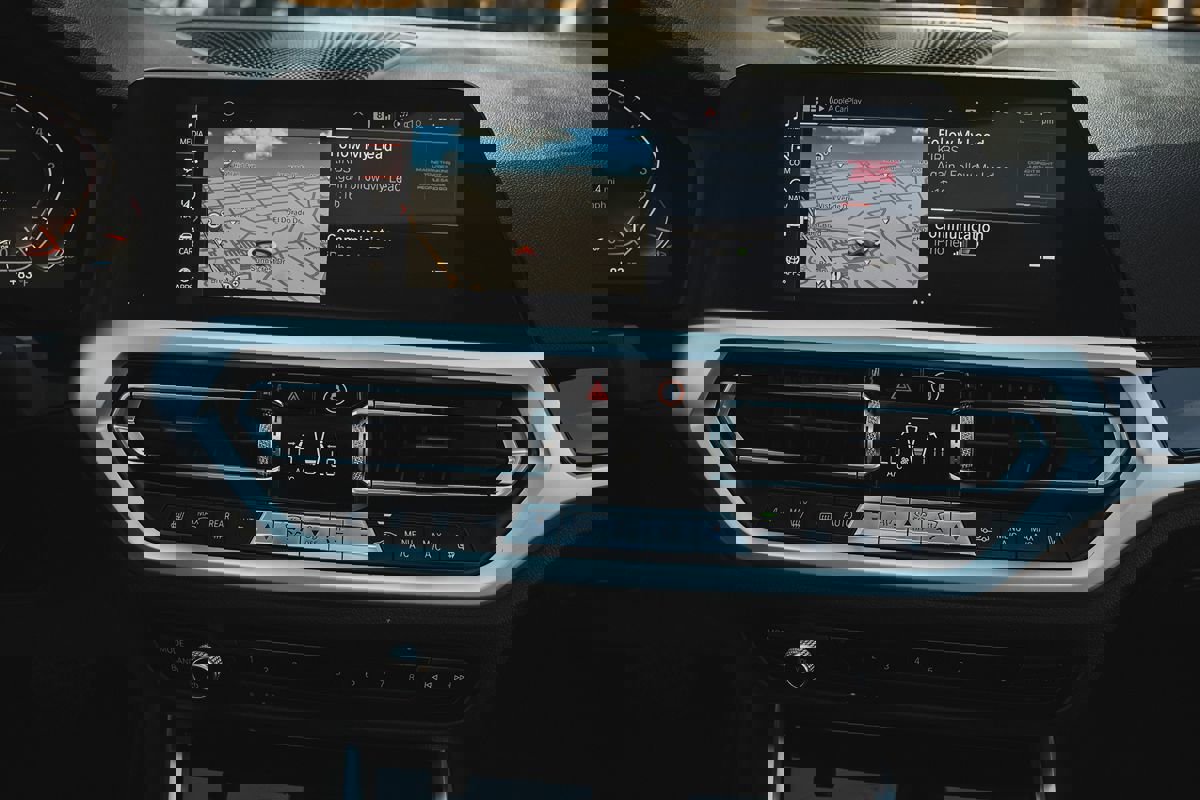 Used 2019 BMW 330i Sedan w/ Convenience Package image 34