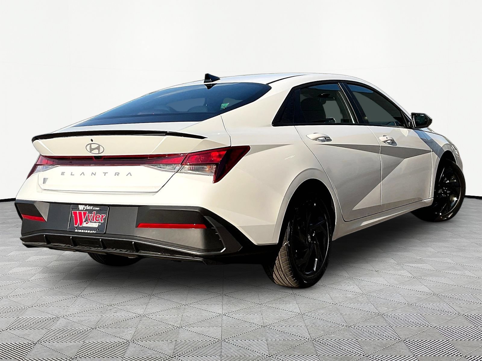 New 2026 Hyundai Elantra SEL Sport FWD image 7