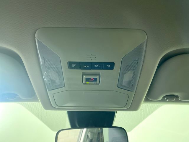 Used 2021 Toyota RAV4 LE image 9