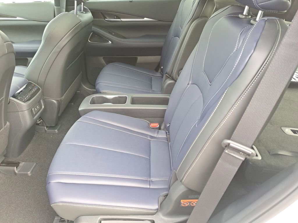 Certified 2026 INFINITI QX60 Sport w/ Dark Cargo Package image 15