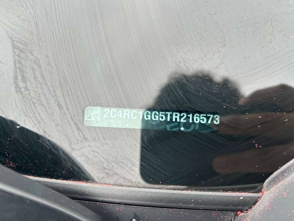 Used 2026 Chrysler Pacifica Limited image 17