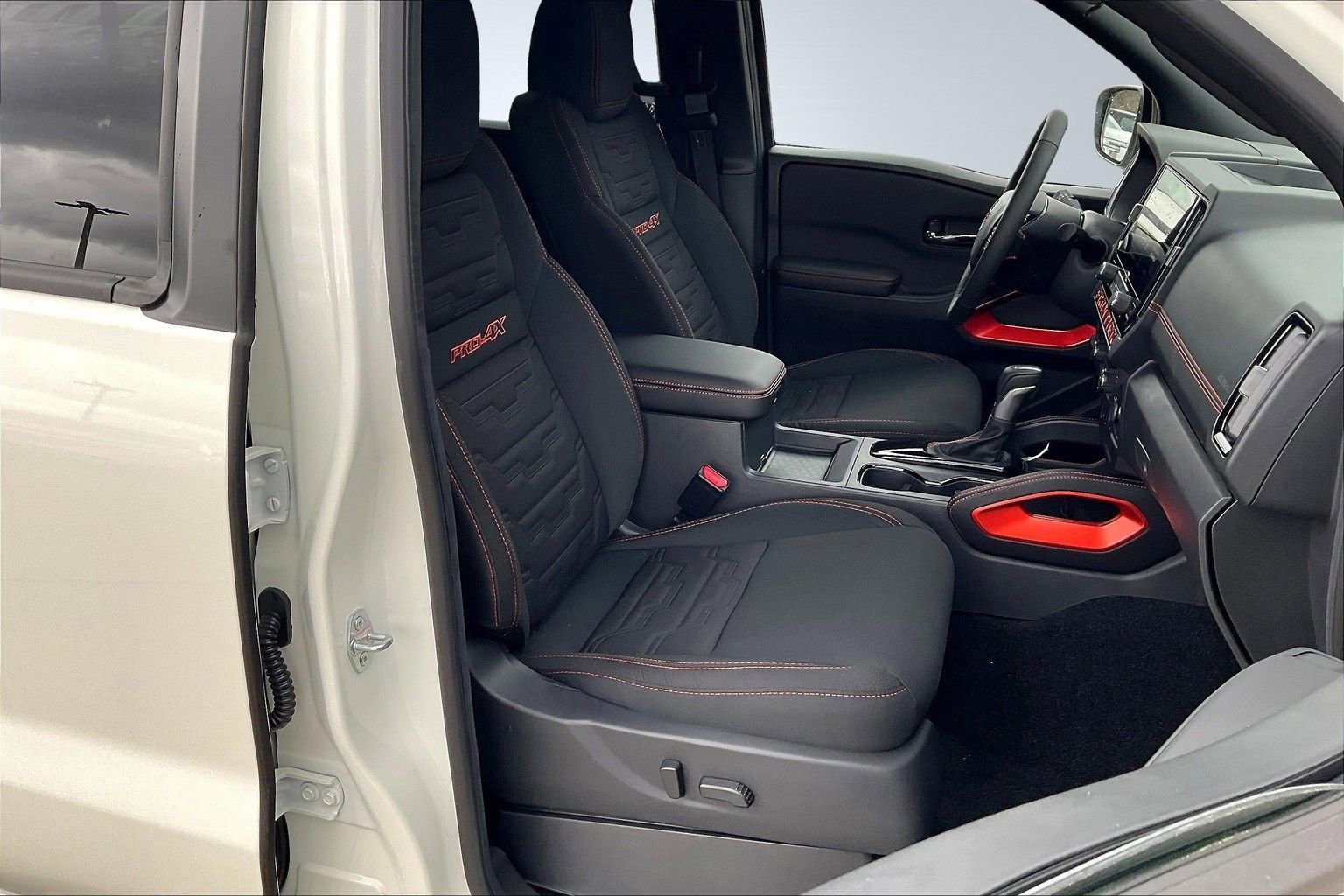 New 2025 Nissan Frontier PRO-4X image 15