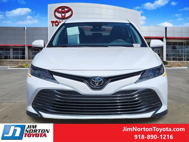 Used 2019 Toyota Camry LE FWD image 2
