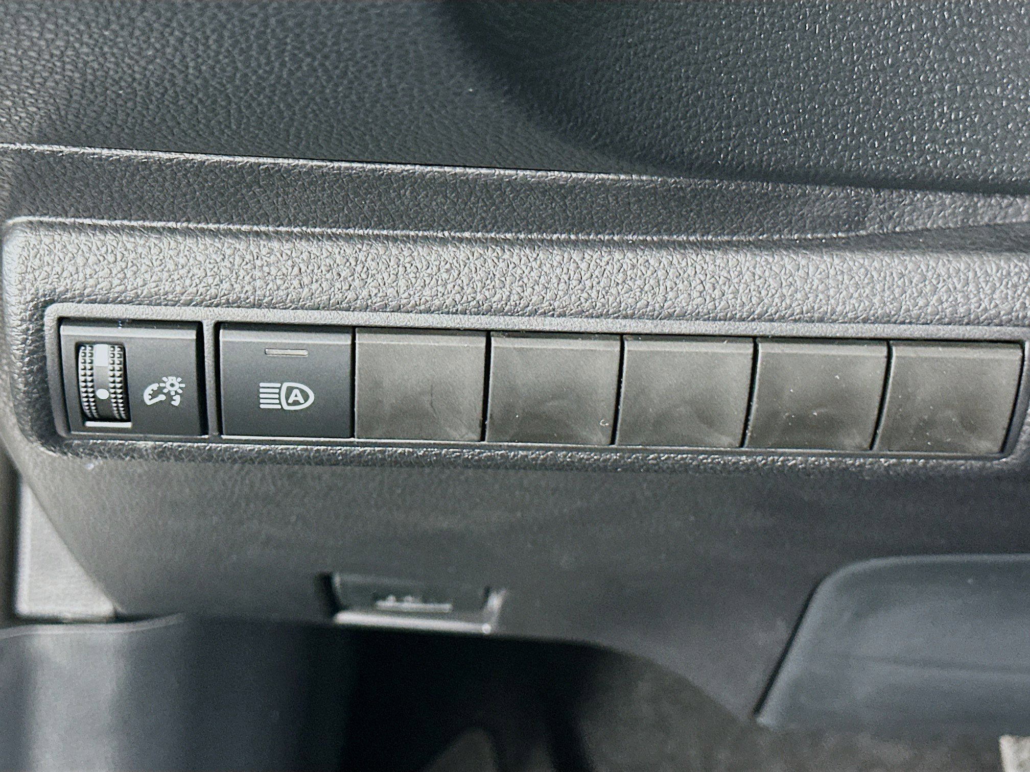Used 2026 Toyota Corolla SE FWD image 17