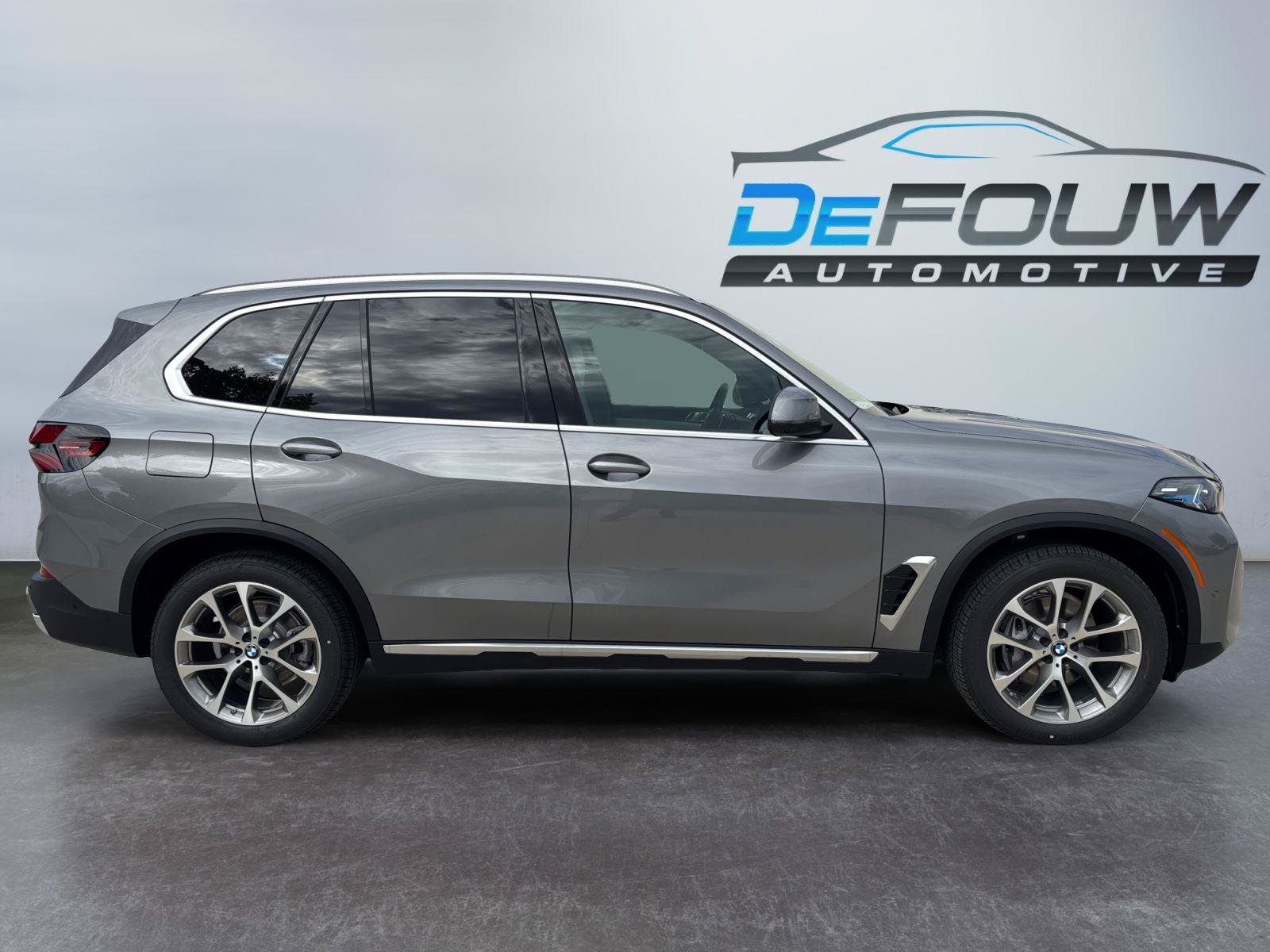 Used 2026 BMW X5 xDrive40i AWD/4WD image 12