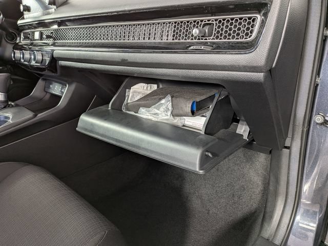 Used 2025 Honda Civic LX image 28