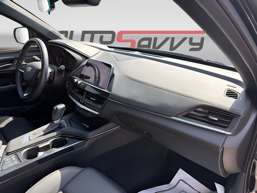 Used 2025 Cadillac CT4 Luxury RWD image 25