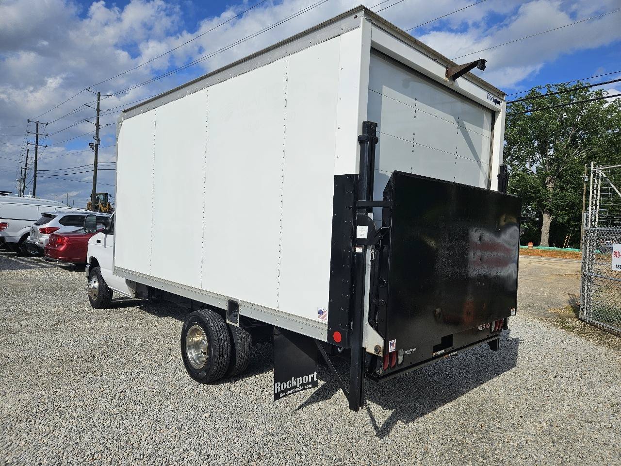 Used 2022 Ford E-450 and Econoline 450 Super Duty w/ Power Windows & Locks Group RWD image 3