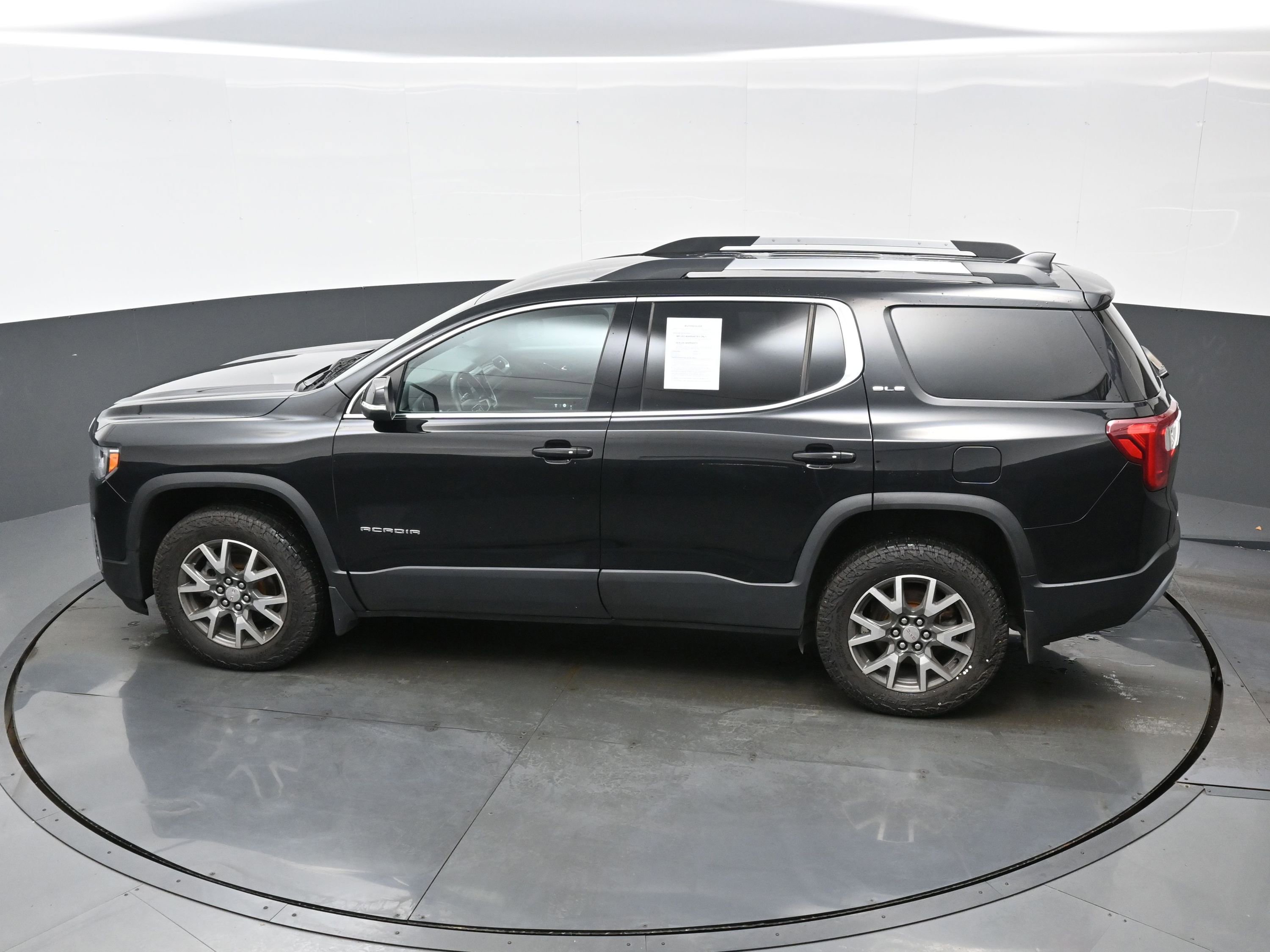 Used 2022 GMC Acadia SLE w/ Driver Convenience Package AWD/4WD image 36