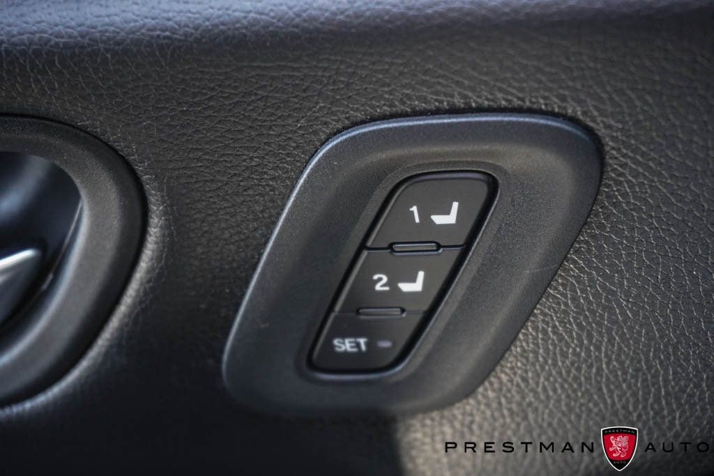 Used 2025 Honda Pilot Touring image 27