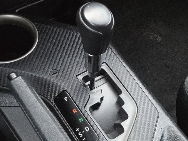 Used 2014 Toyota RAV4 LE image 18