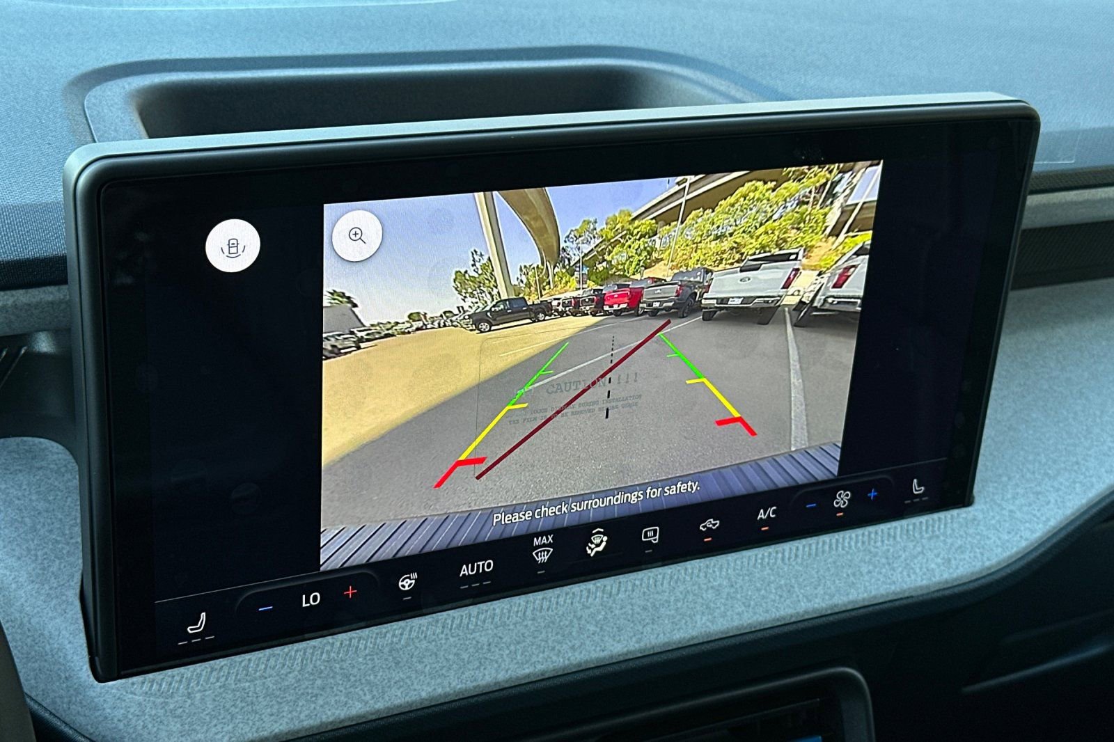 New 2025 Ford Maverick XLT w/ XLT Luxury Package image 17