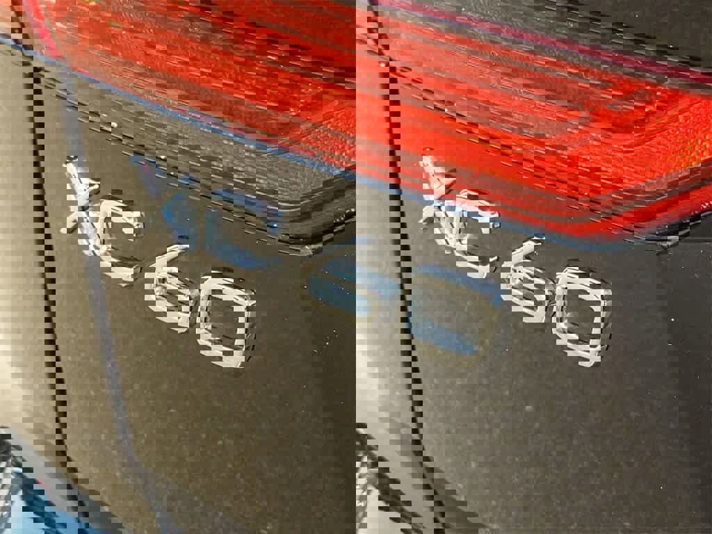 Used 2025 Volvo XC60 T8 Core w/ Protection Package Premier image 11