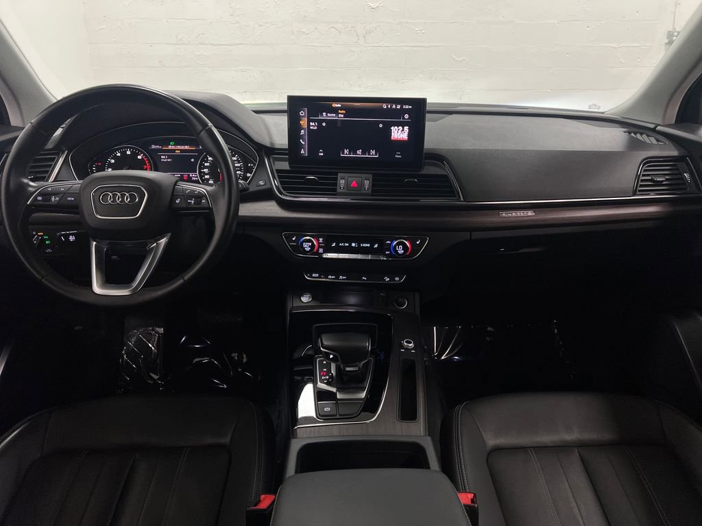 Used 2021 Audi Q5 2.0T Premium w/ Convenience Package image 14
