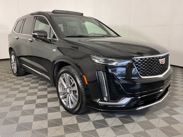 Used 2025 Cadillac XT6 Premium Luxury w/ LPO, Floor Liner Package AWD/4WD image 3