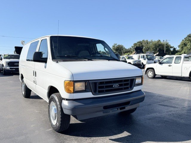 Used 2006 Ford E-250 and Econoline 250 RWD image 3