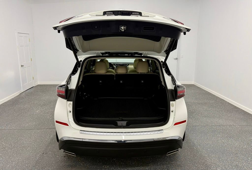 Used 2020 Nissan Murano SL w/ Moonroof Package image 11