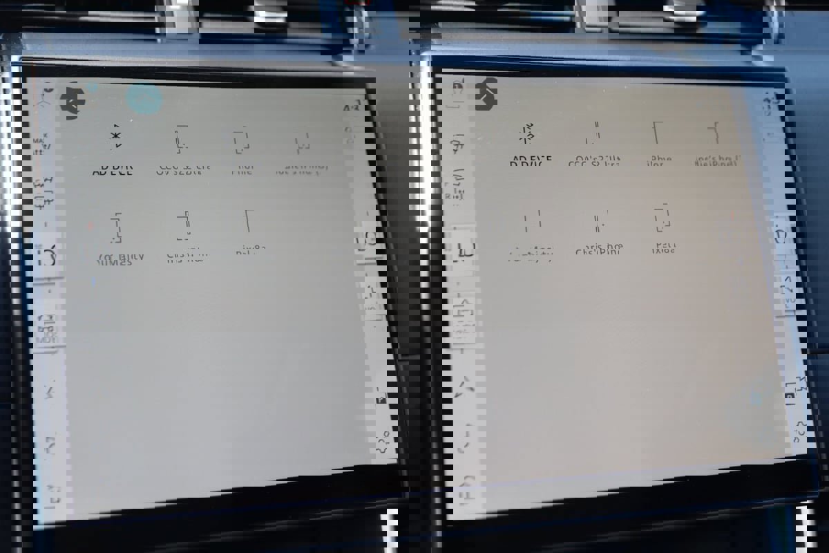 Used 2024 Land Rover Discovery Sport S image 40