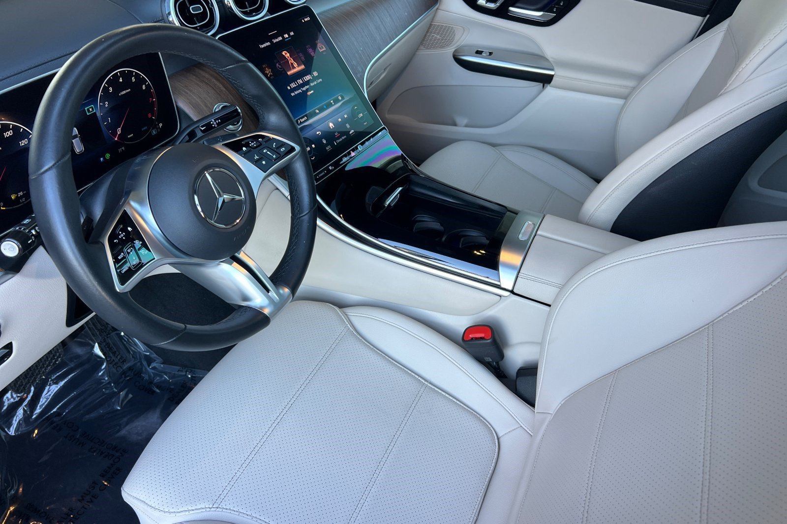 Certified 2024 Mercedes-Benz GLC 300 4MATIC image 4