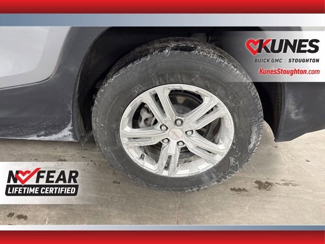 Used 2024 GMC Terrain SLE image 7