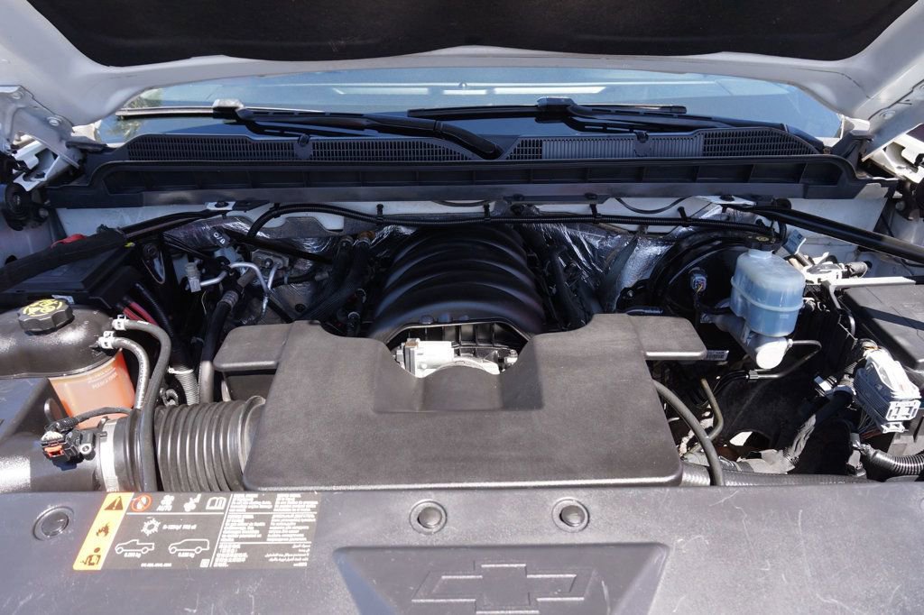 Used 2018 Chevrolet Silverado 1500 LT w/ Texas Edition AWD/4WD image 9