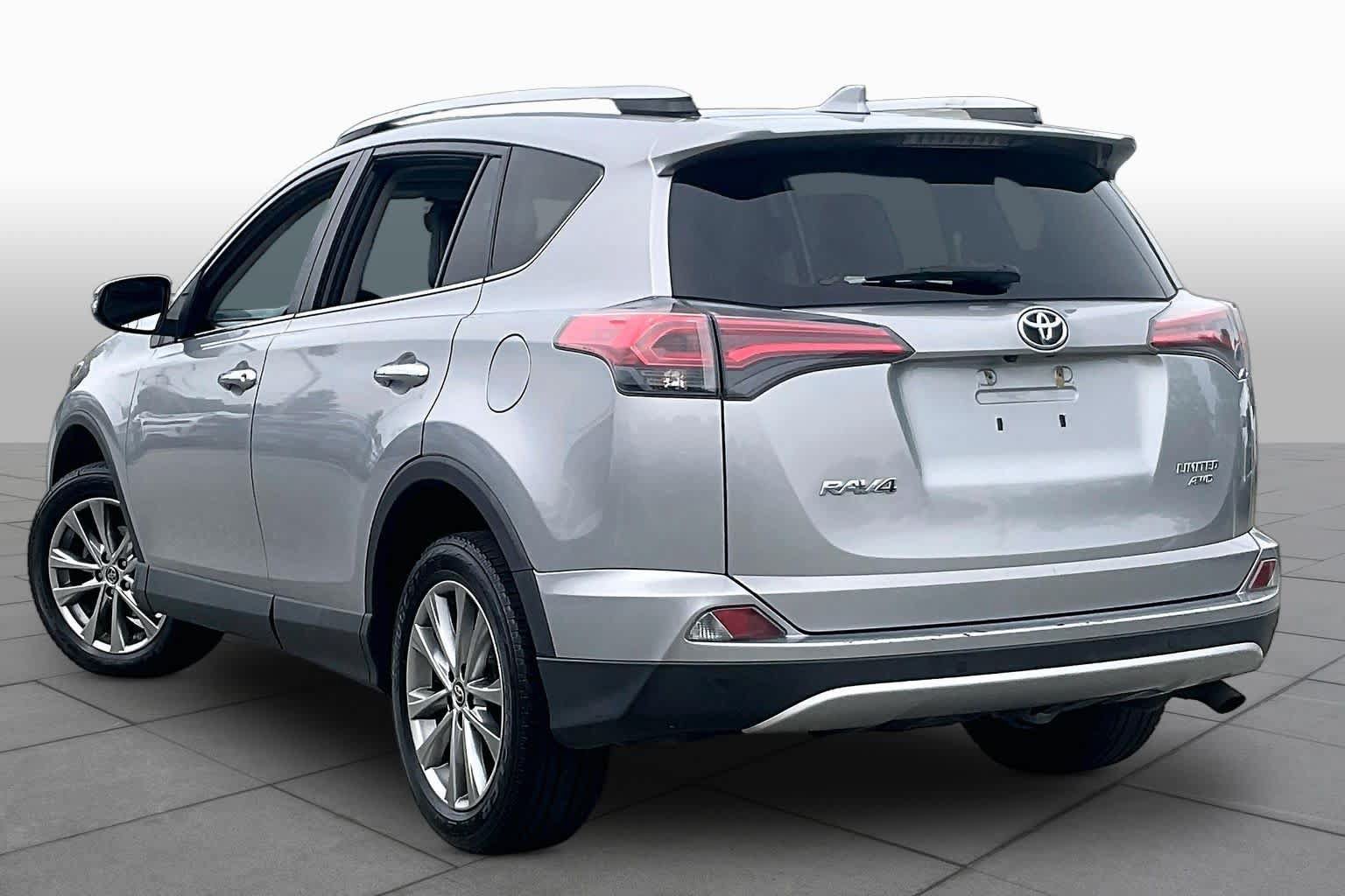 Used 2016 Toyota RAV4 Limited AWD/4WD image 21