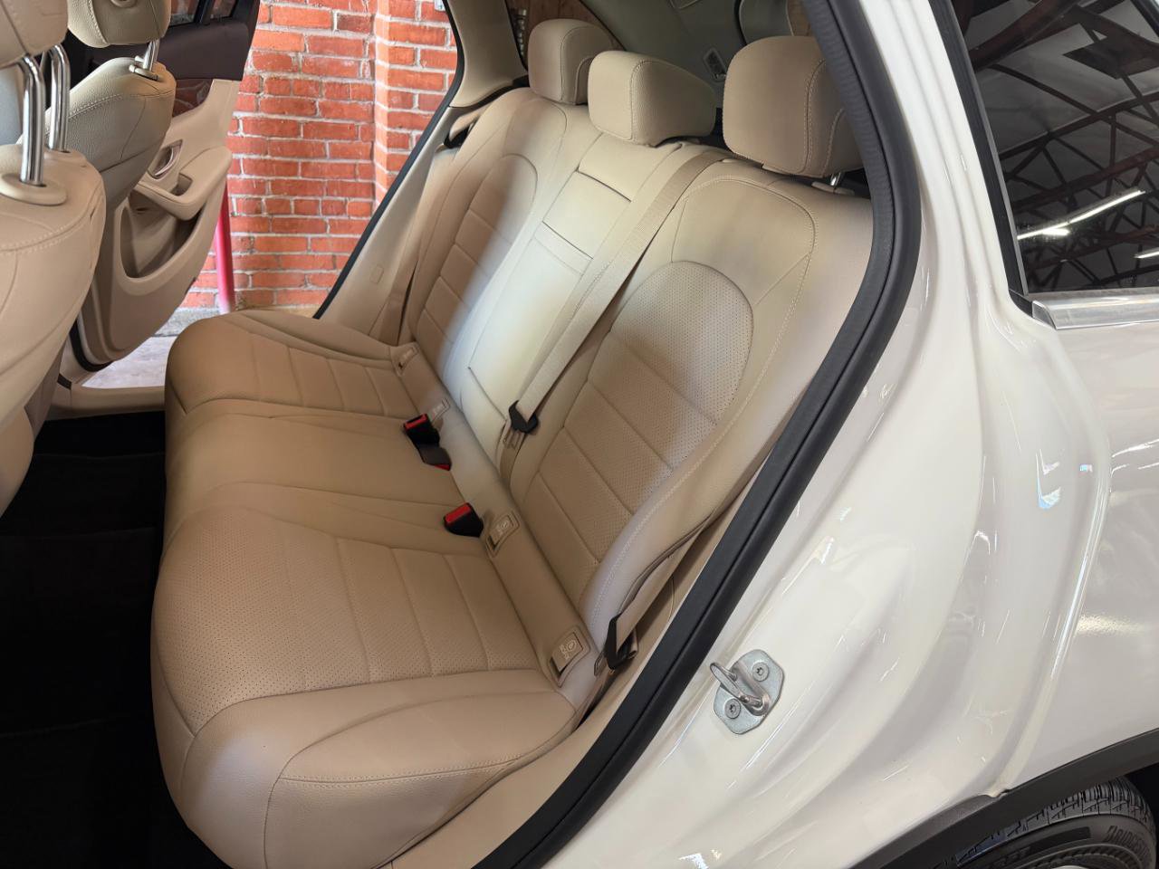Used 2019 Mercedes-Benz GLC 300 GLC300 image 26