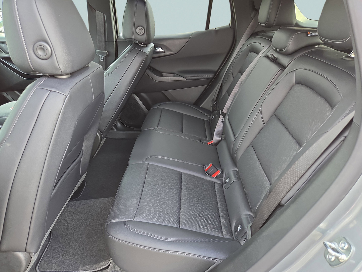 New 2026 Chevrolet Equinox LT image 13