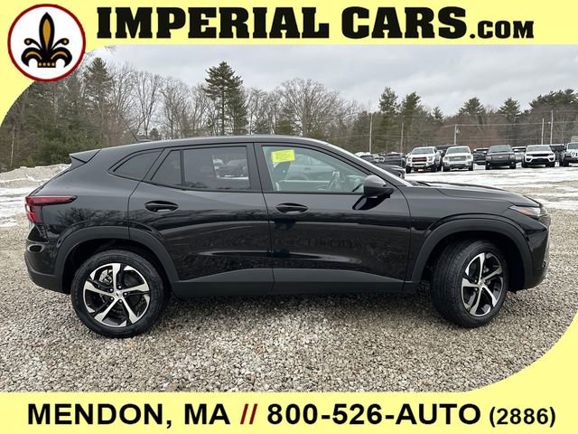 New 2026 Chevrolet Trax RS w/ Sunroof Package image 13