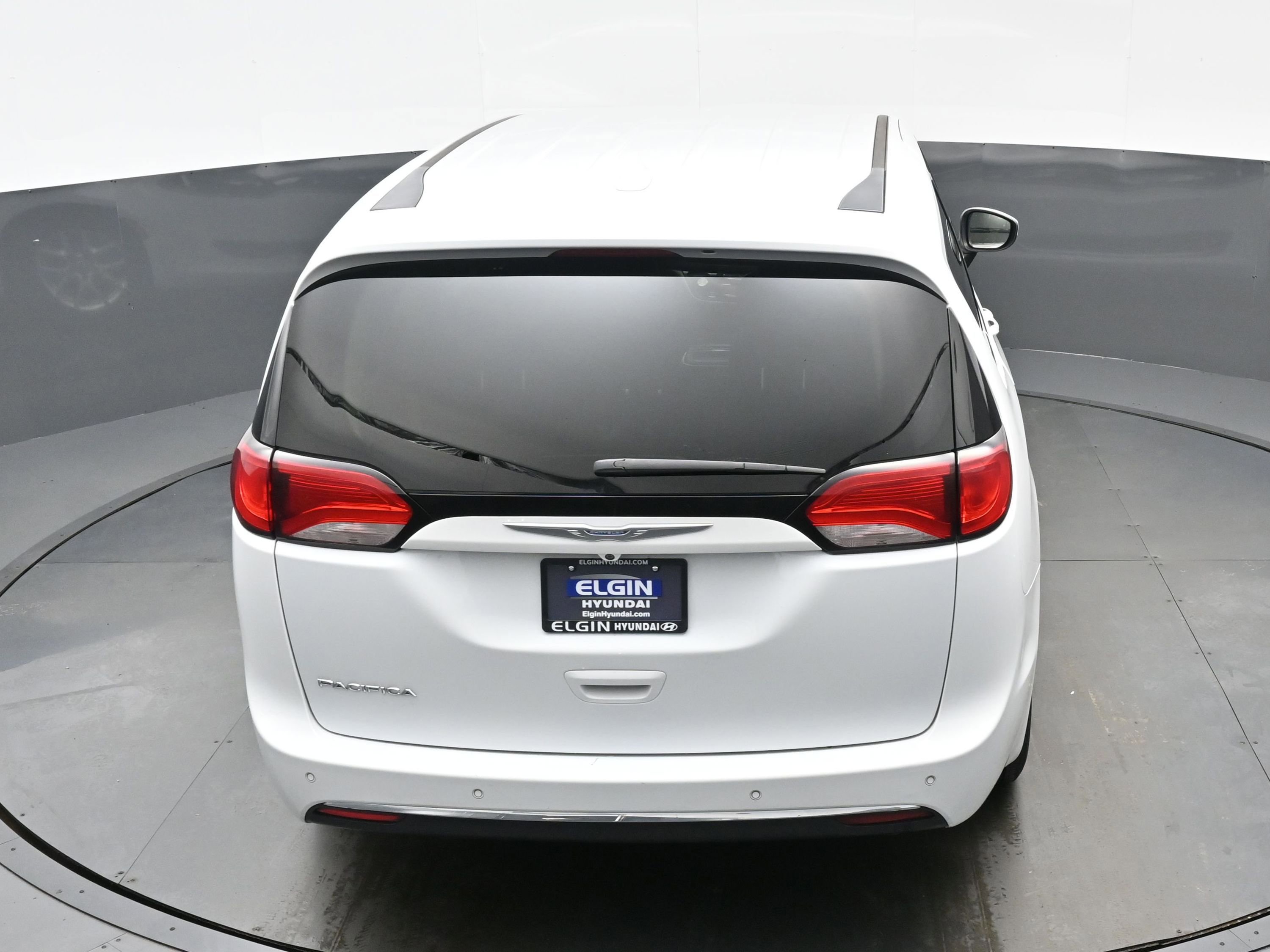 Used 2017 Chrysler Pacifica Touring Plus image 37