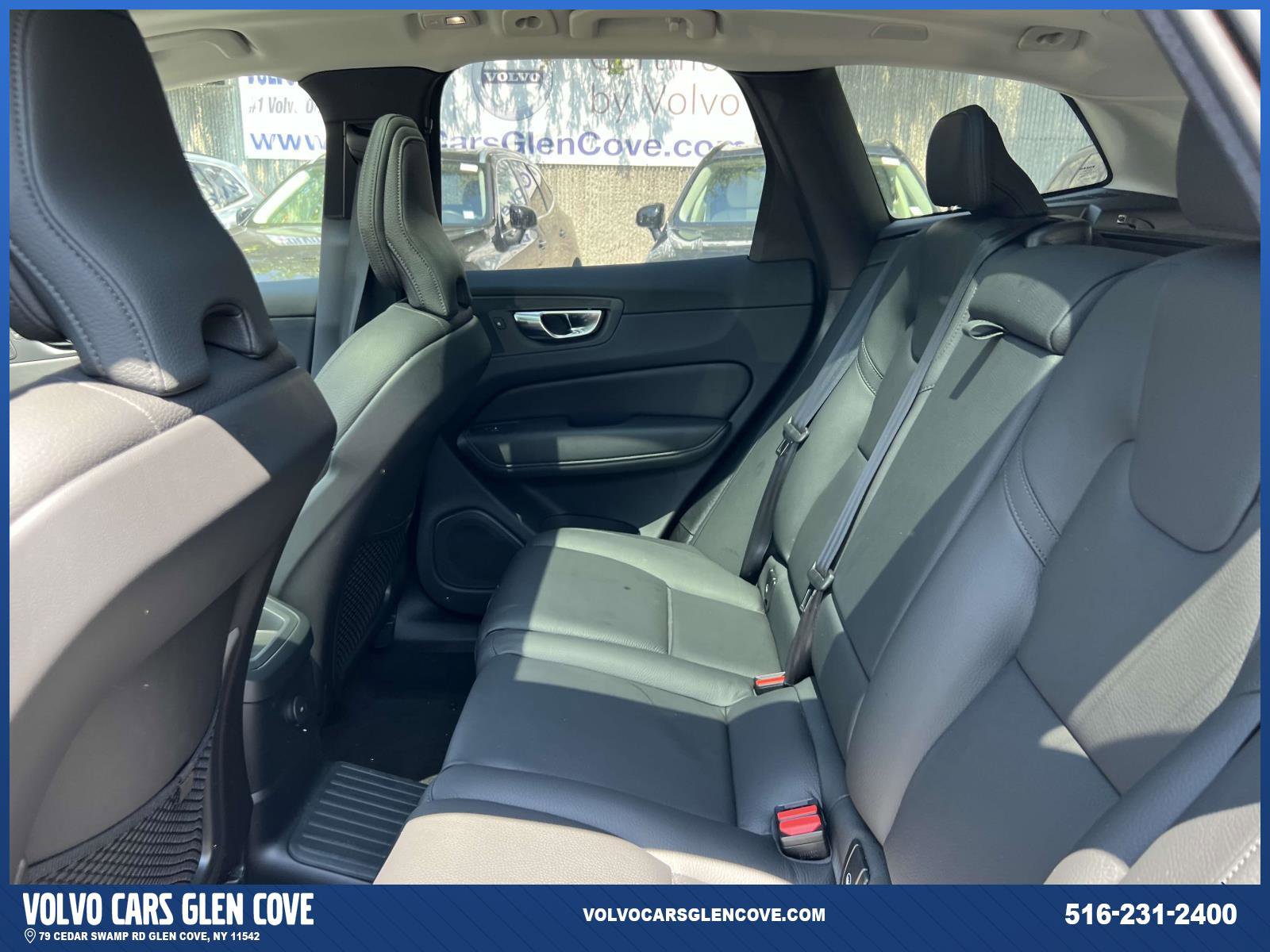 Certified 2025 Volvo XC60 T8 Plus w/ Protection Package Premier image 9