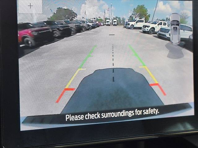 Used 2020 Ford Explorer XLT w/ Equipment Group 202A RWD image 12