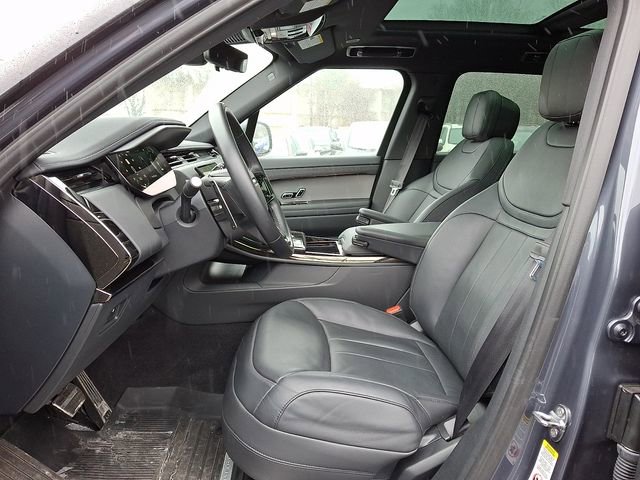 Used 2025 Land Rover Range Rover Sport Dynamic SE AWD/4WD image 14