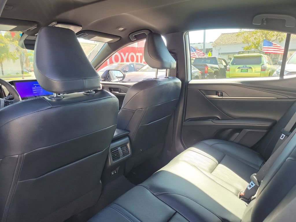 Used 2025 Toyota Camry XSE image 14