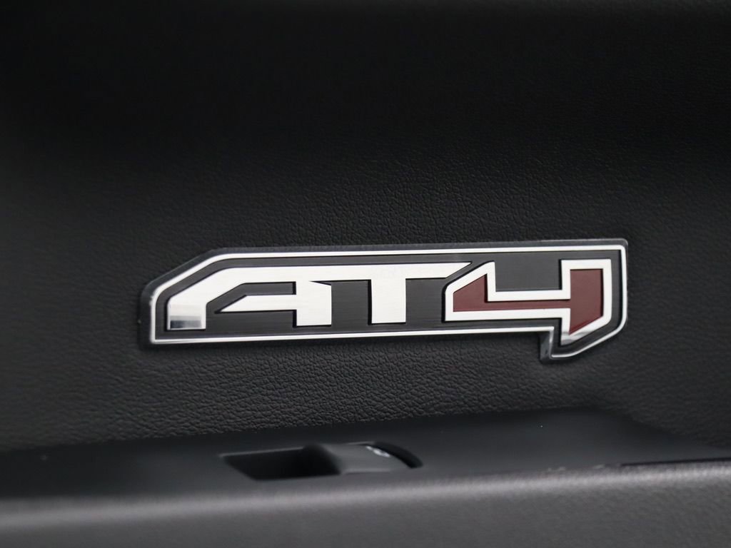 Used 2023 GMC Sierra 1500 AT4 w/ Technology Package AWD/4WD image 30
