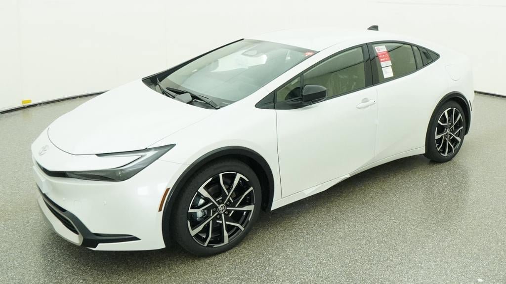 New 2026 Toyota Prius Plug-In Hybrid FWD image 1