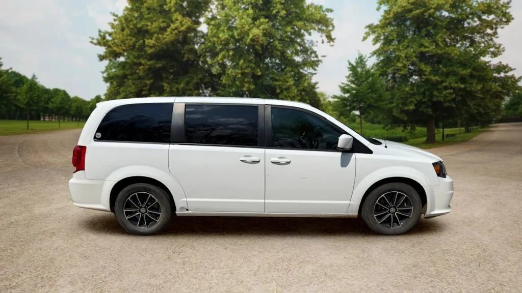 Used 2019 Dodge Grand Caravan GT image 9