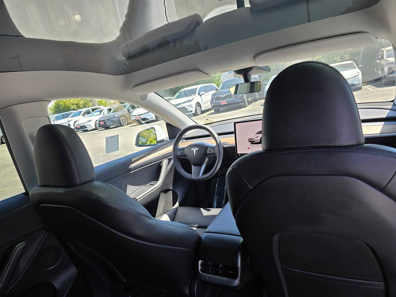 Used 2023 Tesla Model Y AWD image 15