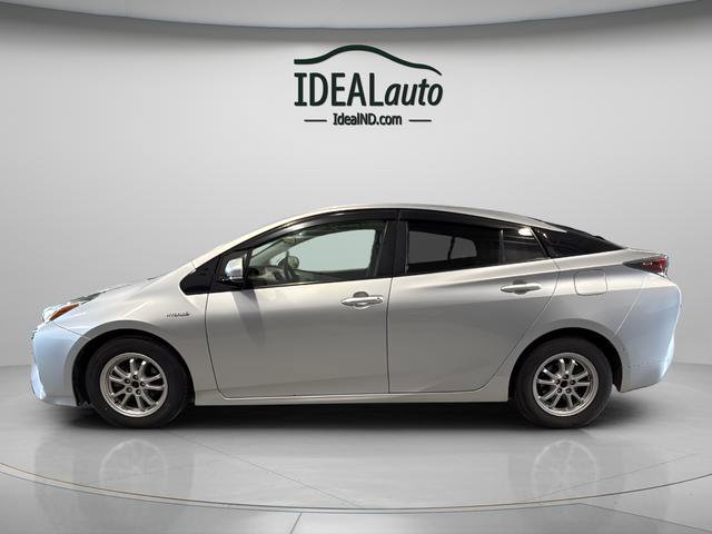 Used 2017 Toyota Prius Three image 14
