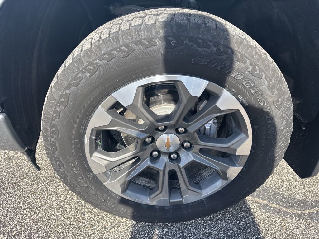 Used 2025 Chevrolet Silverado 1500 High Country image 16